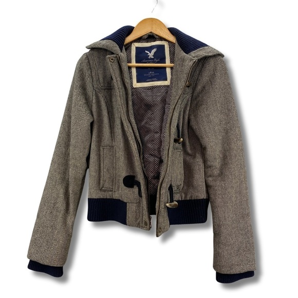 American Eagle Women's Wool Blend Jacket Gray Herringbone Coat Size Medium GUC - Picture 4 of 13